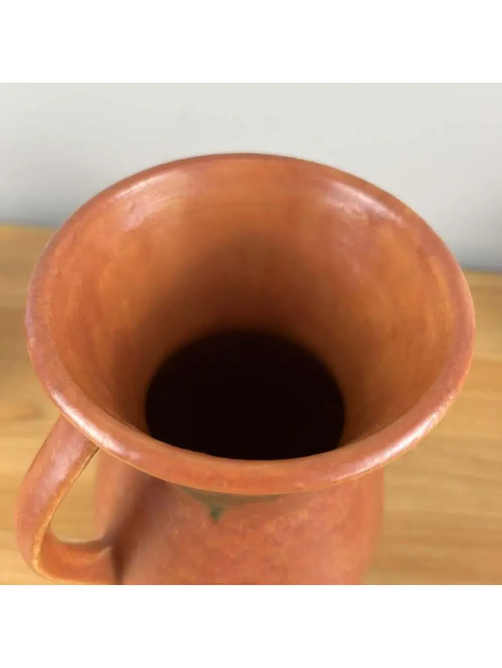 ROSEVILLE POTTERY 10 1/2